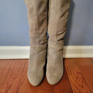 Seychells Gray Suade Boots